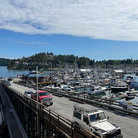 Iconic 3-Story Waterfront 'Marina House' W/ View Villa Gibsons Exterior foto