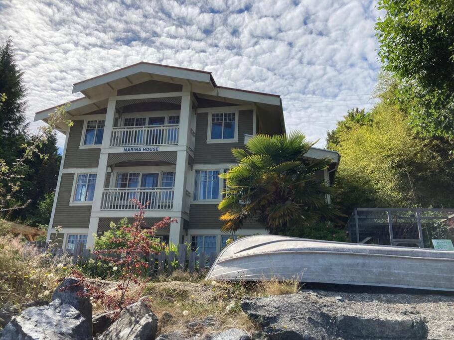 Iconic 3-Story Waterfront 'Marina House' W/ View Villa Gibsons Exterior foto