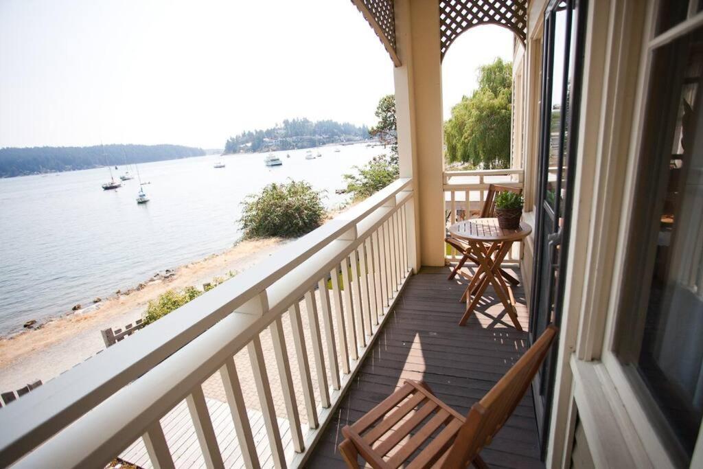 Iconic 3-Story Waterfront 'Marina House' W/ View Villa Gibsons Exterior foto
