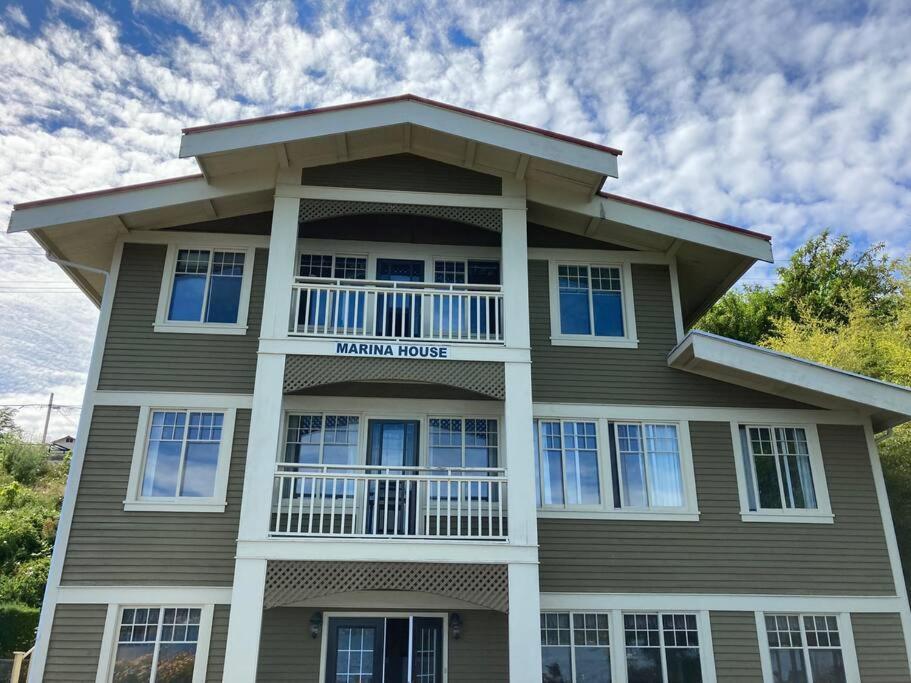 Iconic 3-Story Waterfront 'Marina House' W/ View Villa Gibsons Exterior foto