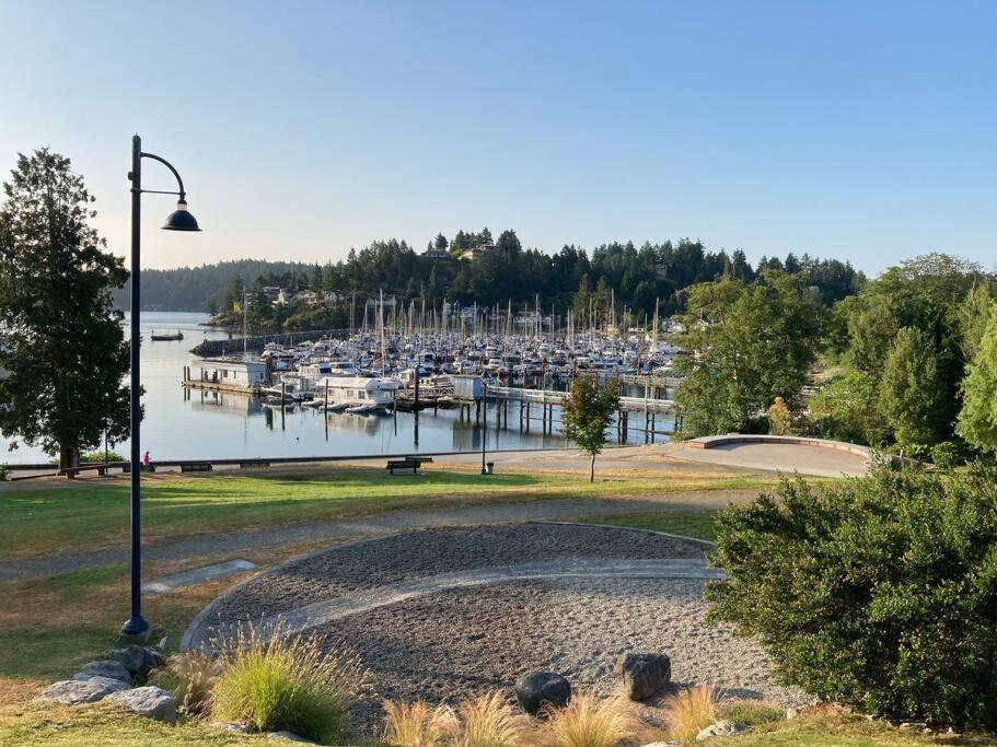 Iconic 3-Story Waterfront 'Marina House' W/ View Villa Gibsons Exterior foto
